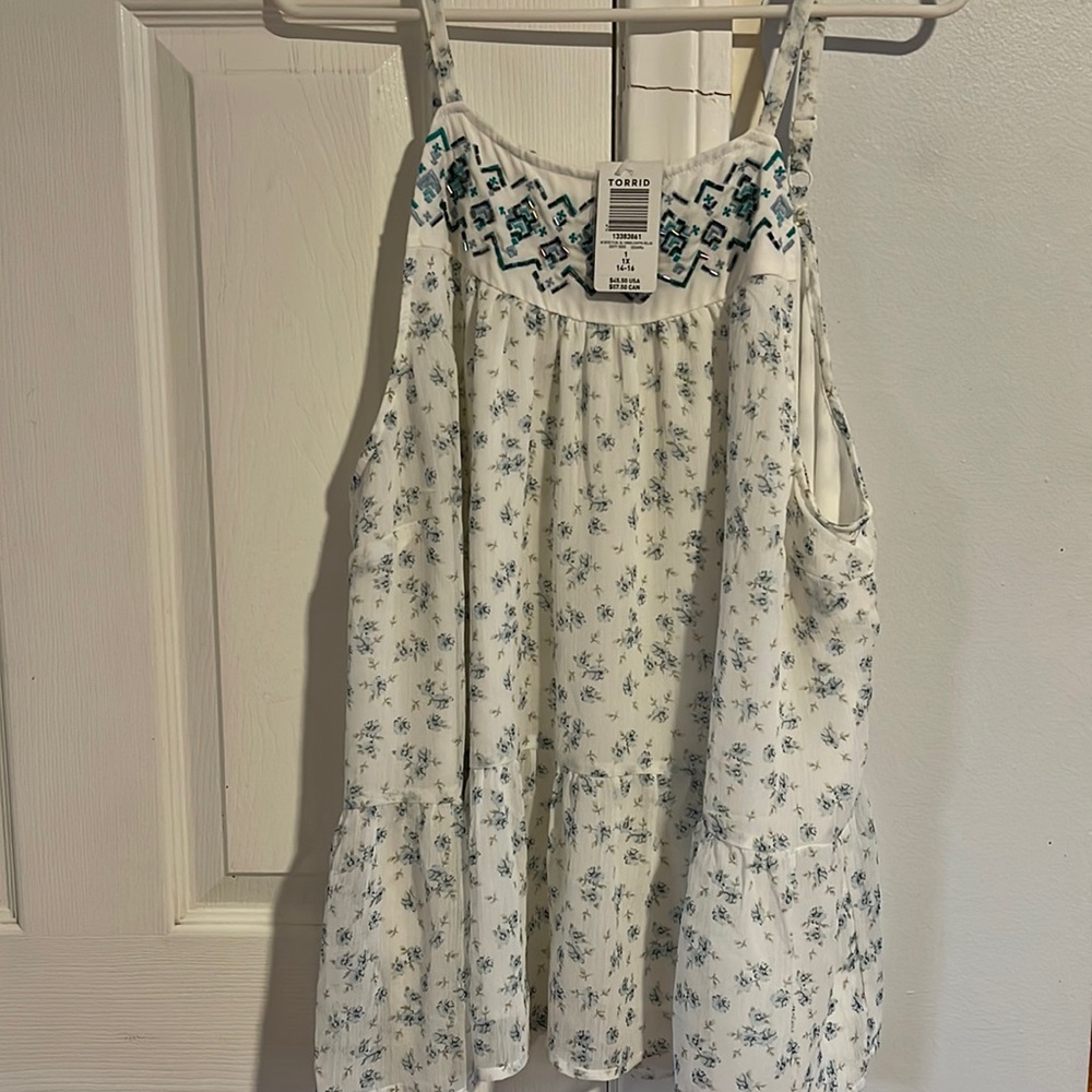 Torrid chiffon tank!